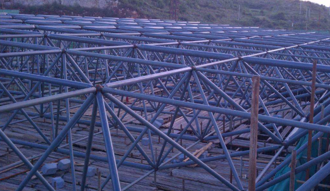 怀柔概述网架加工公司对网架保温隔热的办法